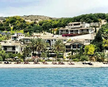 Grand Zeus Villa Anoyira