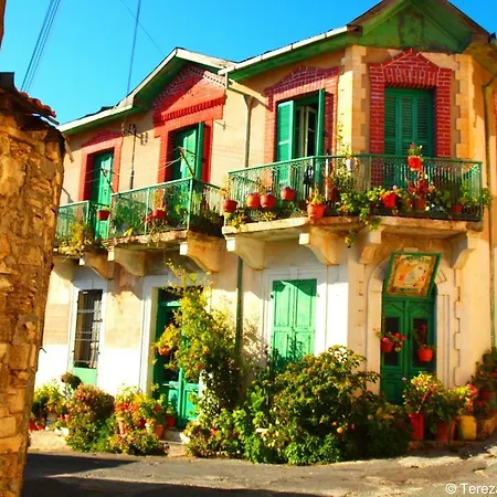 Grand Zeus Villa *