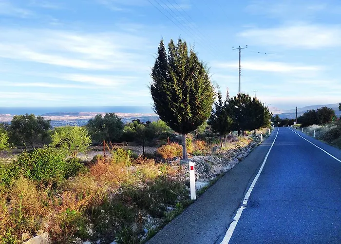 Grand Zeus * Ανώγυρα